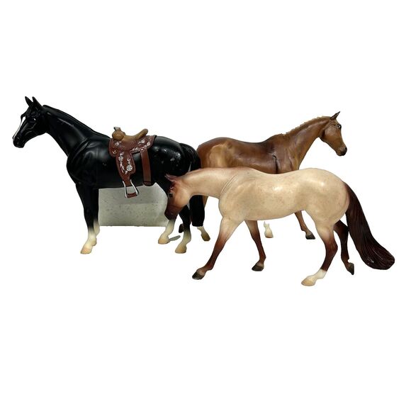 Breyer Horse Figure Toys Set of 3 Standing Black Saddle Roan Quarter Might Tango - Picture 1 of 14
